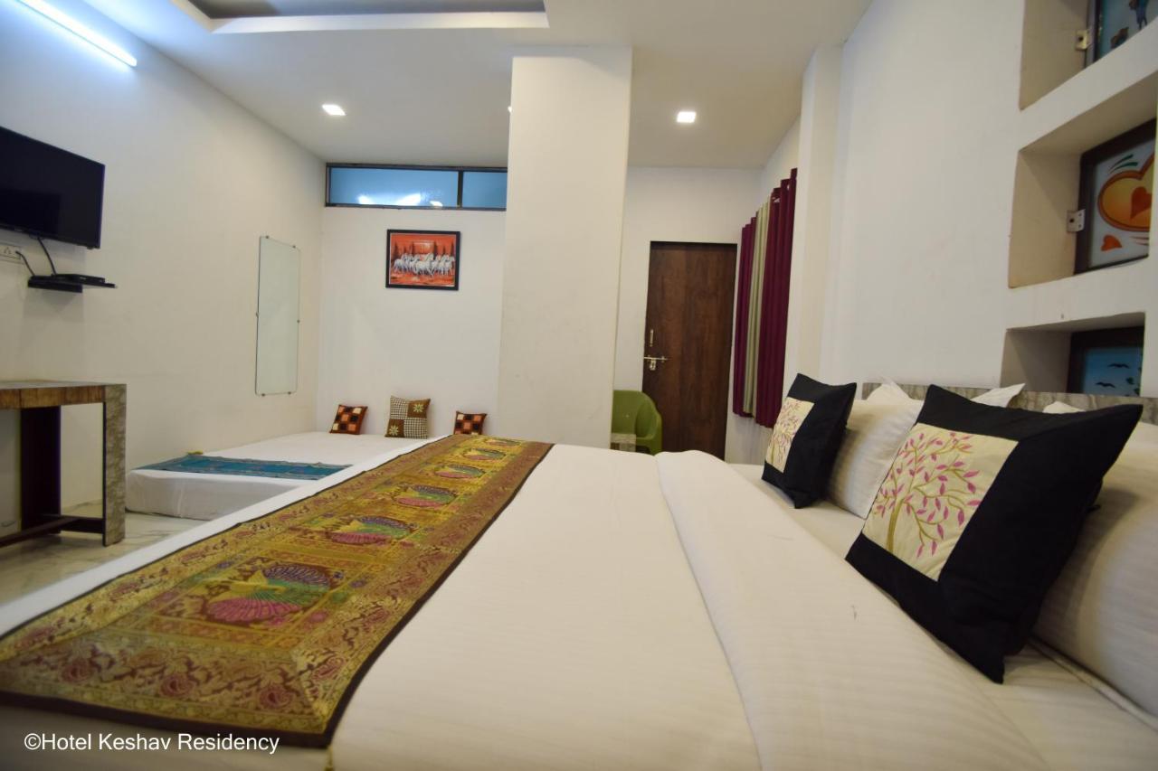 Hotel Keshav Residency Chittorgarh Exteriör bild